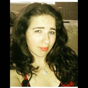 Meet your Posher, Carrie